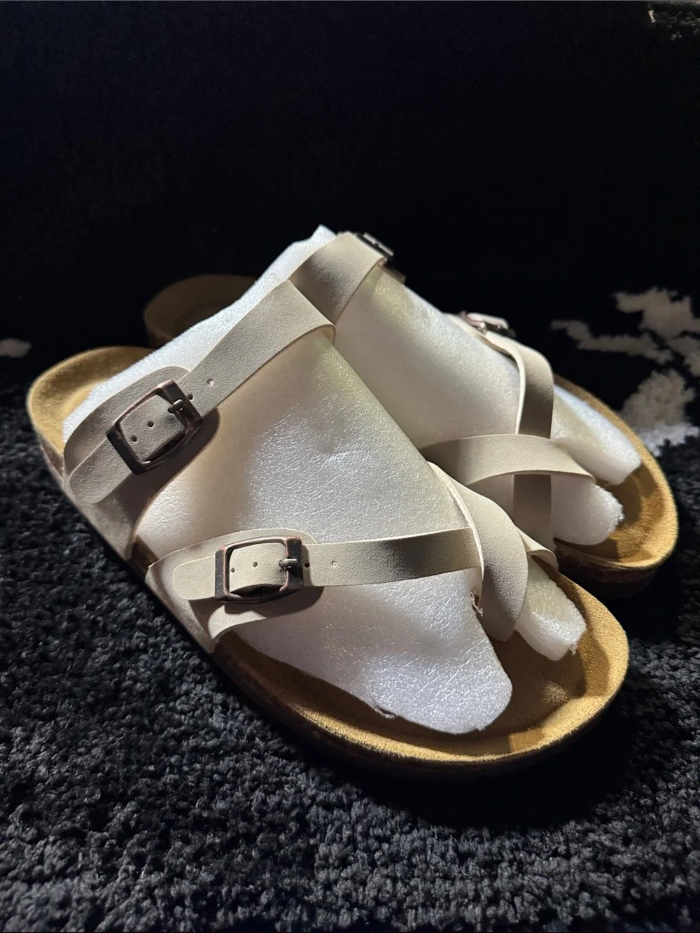 Women’s NWT size 11m Beige Strappy Buckle Footbed Sandals
